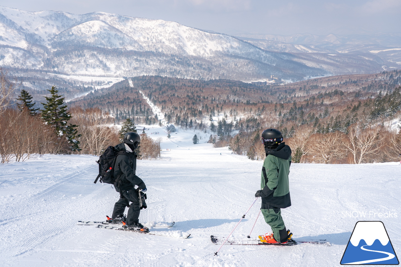 キロロリゾート｜[okaphoto]ことフォトグラファー・岡崎宜紀さんの撮影に密着。被写体となるのは...全日本スキー技術選ファイナリスト『原田侑駿 - Yuma Harada』(^^)/